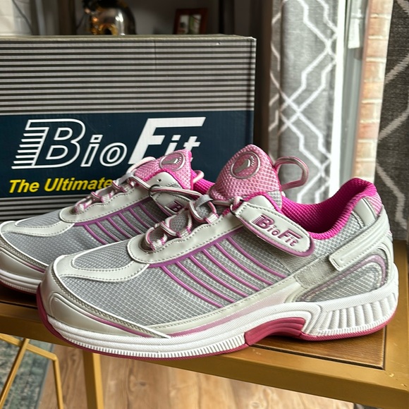 ORTHOFEET VERVE athletic tie-less athletic shoe size 11.5 xwide. New no inserts - Picture 1 of 8